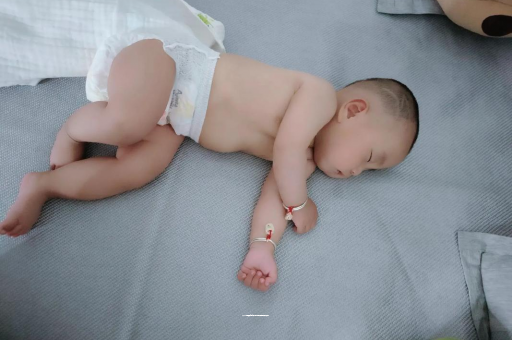 高唐六个月宝宝眼睛散光
